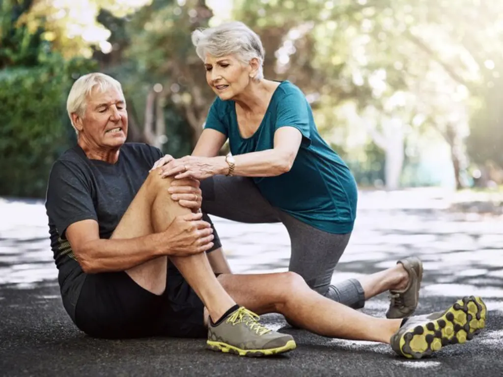 درمان دردهای مفصل؛ علائم، دلایل، تشخیص و بهترین روش‌های درمان